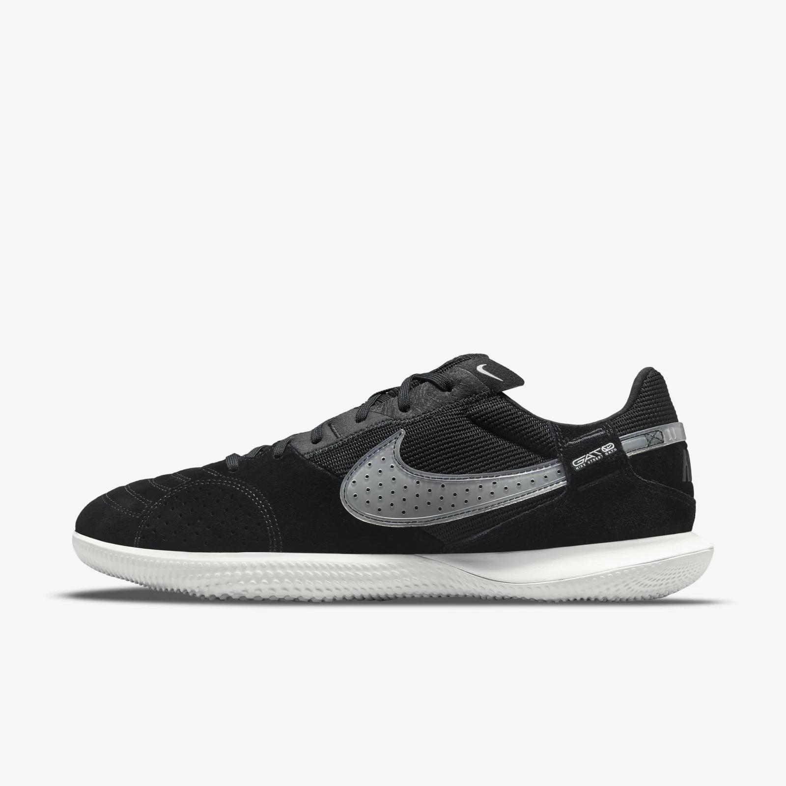 Nike Streetgato Low-Top Football Shoes